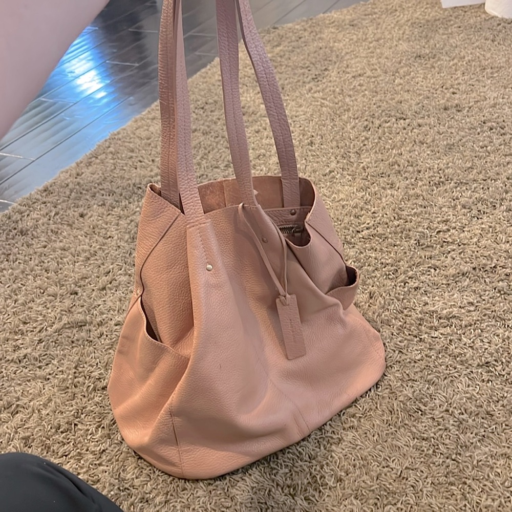 Blush colored American eagle bag. - Picture 1 of 5